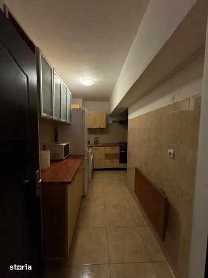 Apartament cu 3 camere decomandat în Centrul Civic