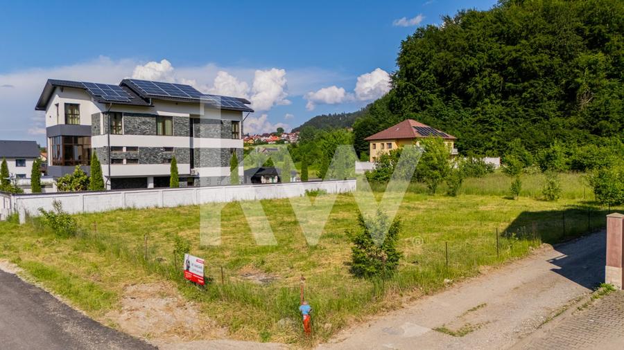 Teren Construcții intravilan de 1102 mp, în Bunloc