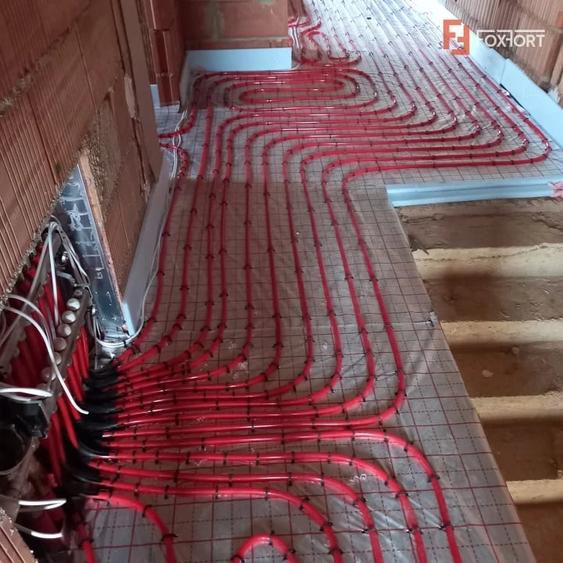 Casă cu 5 camere cu Teren 300 Mp în Ghiroda