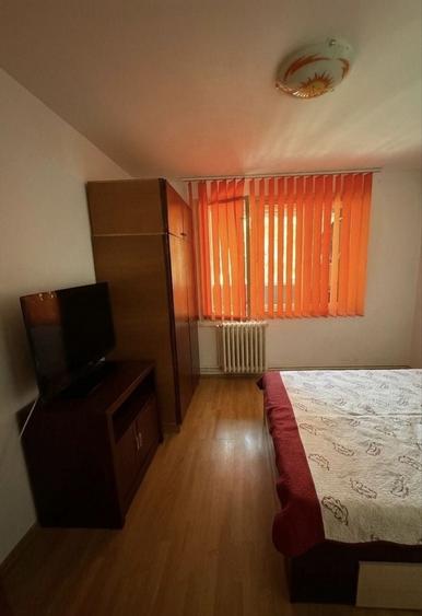 Apartament cu 2 camere semidecomandat în Militari
