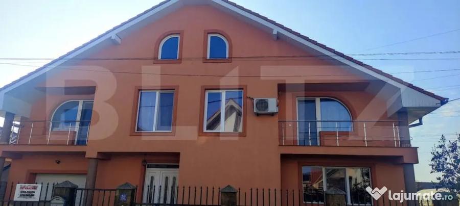 Casă cu 7 camere cu Teren 602 Mp în Nufărul