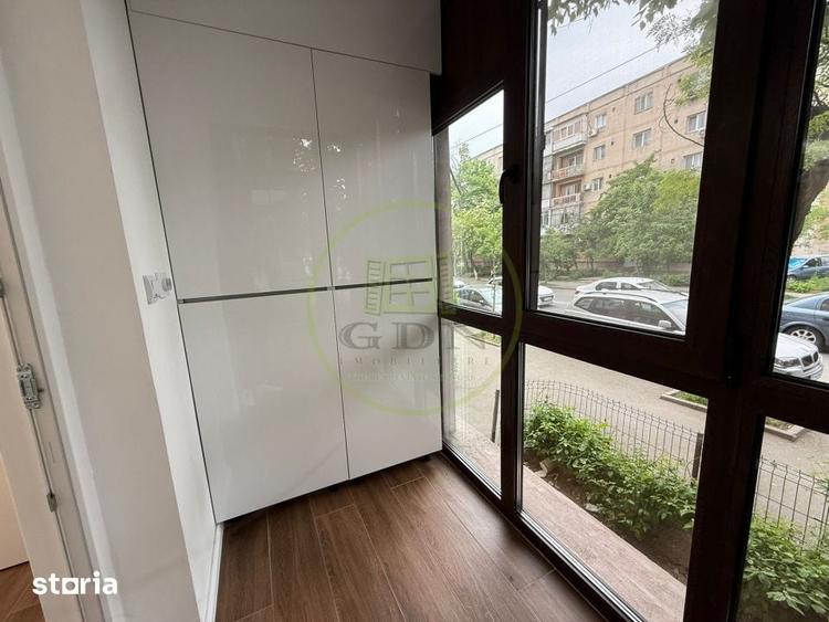 Apartament cu 2 camere decomandat în Sărari