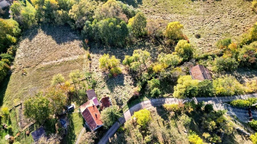 Teren Construcții intravilan de 2825 mp, în Vâlcele