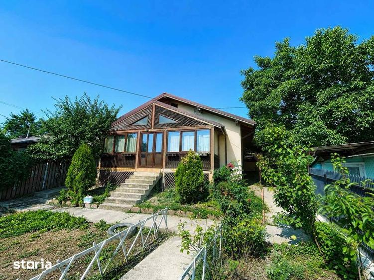 Uricani Iasi Doua Case in Una 108mp Ideala 2 Familii, 1330 mp teren - 6