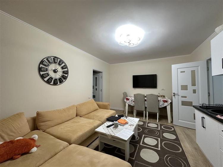 Apartament cu 2 camere semidecomandat în Podgoria