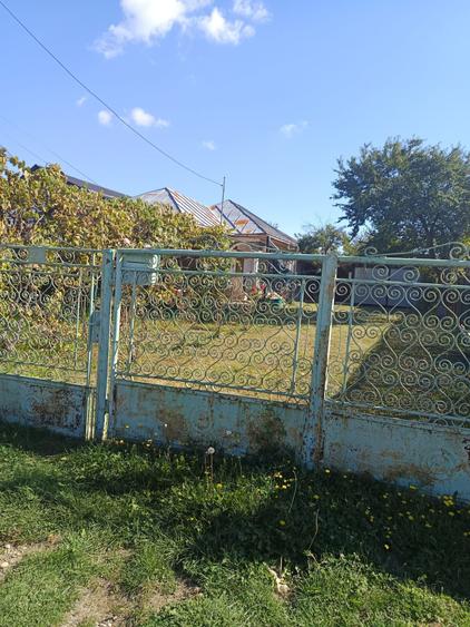 Casă cu 4 camere în Mislea