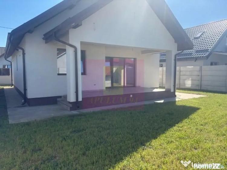 Casă cu 5 camere cu Teren 410 Mp în Țegheș