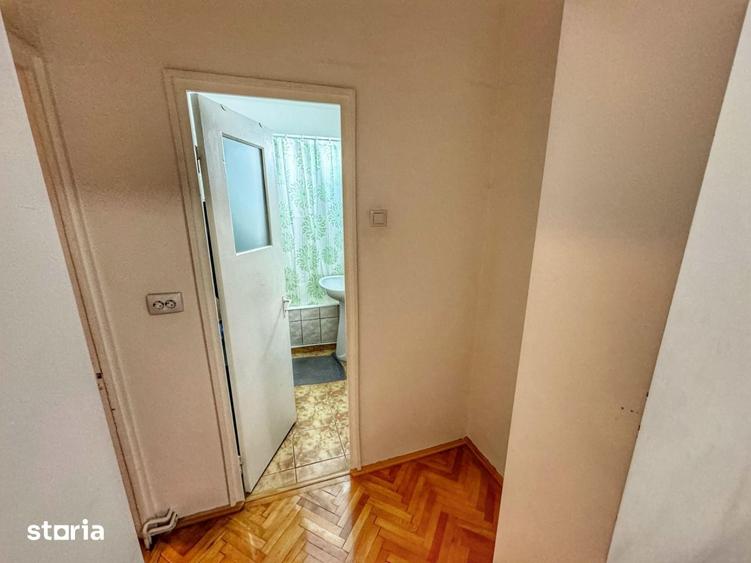 Apartament cu 2 camere decomandat în Valea Aurie