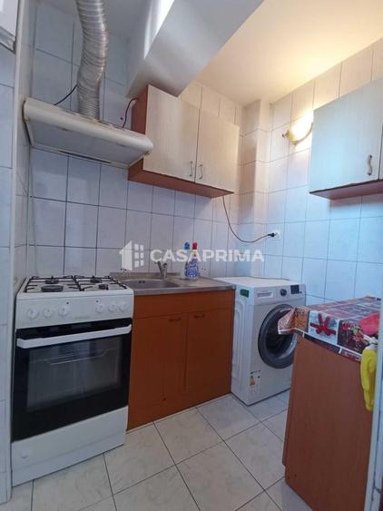 Garsonieră decomandată în Nicolina