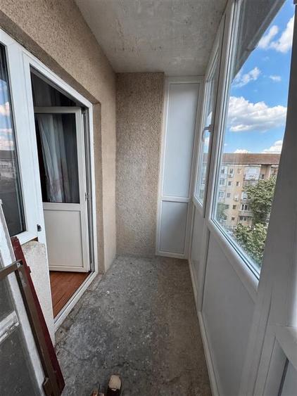 Garsonieră decomandată în Rogerius
