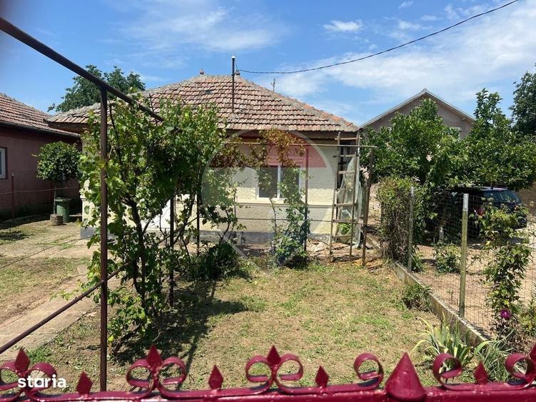 Casă cu 2 camere în Lipia