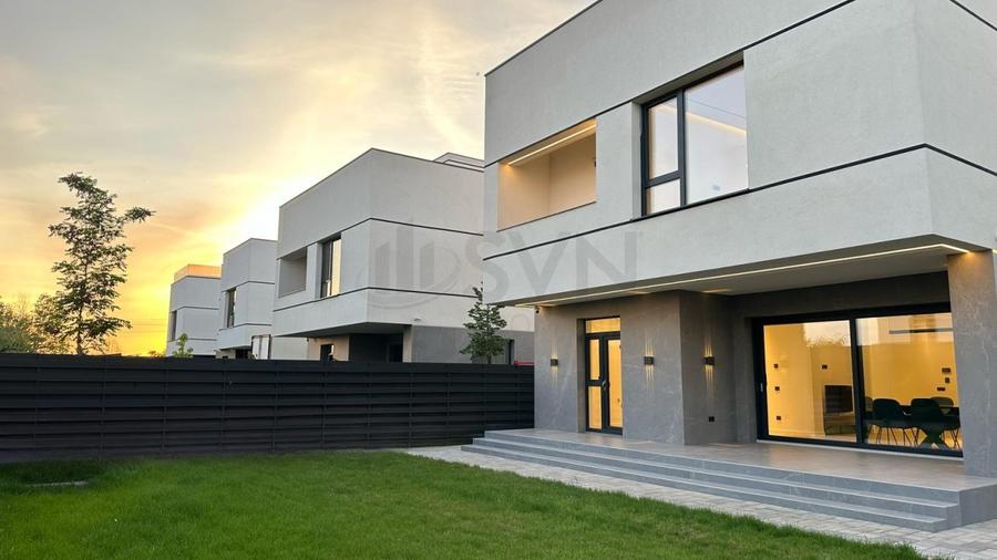 Casă individuală cu 5 camere cu Canalizare în Pipera