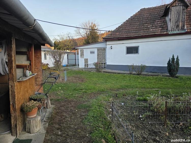Casă cu 2 camere cu Teren 609 Mp în Central