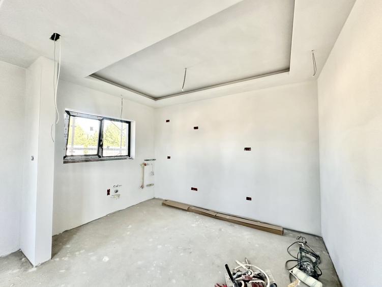 Duplex cu 5 camere cu Canalizare în Moșnița Nouă