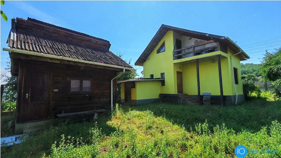 BUDESTI - CASA LA 15 MINUTE DE ORAS, TEREN 1233 MP - 1
