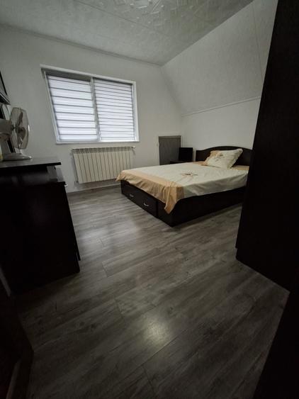 Casă cu 4 camere în Cârcea