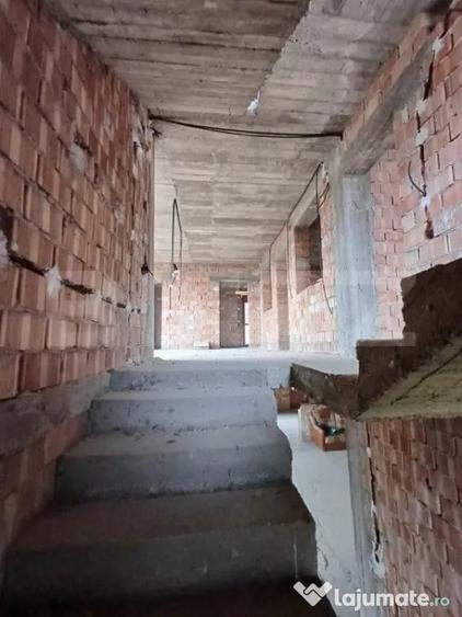 Casă cu 1 camere cu Teren 1800 Mp în Câmpia Turzii