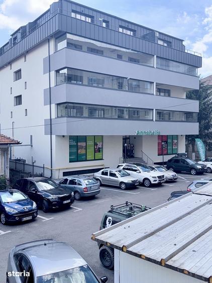 Spațiu comercial, de 144 mp, în Central