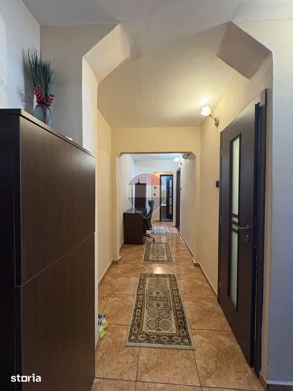 Apartament cu 3 camere în Tomis Nord