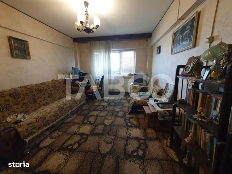 Apartament cu 2 camere decomandat, mobilat în Central