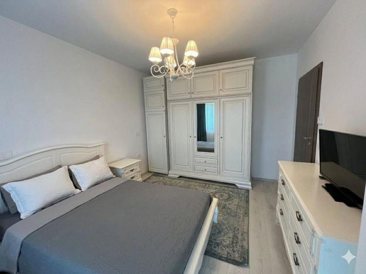 Apartament cu 3 camere decomandat în Soarelui