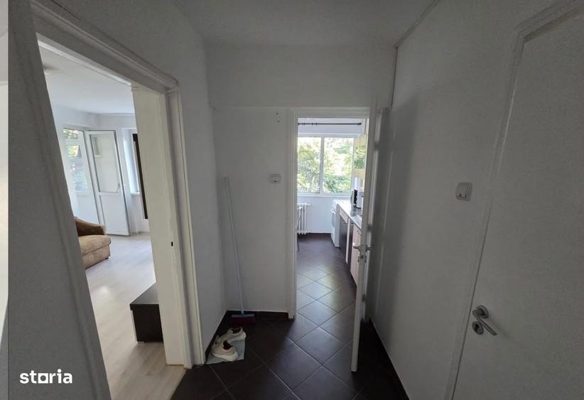 Apartament cu 2 camere decomandat în Drumul Taberei