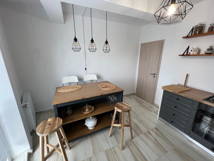 INCHIRIEZ apartament 2 camere decomandat,renovat,zona Selimbar - 3