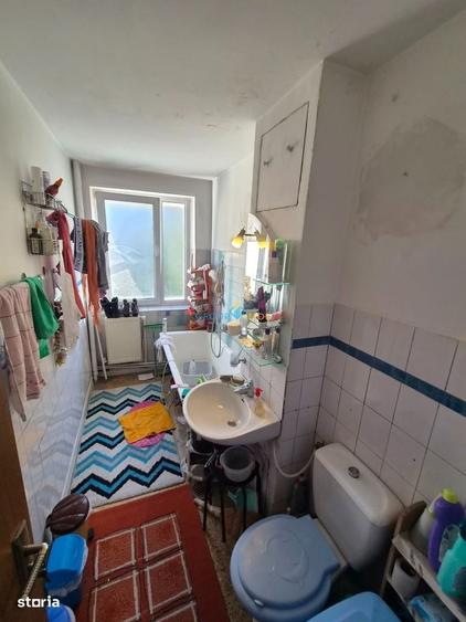Apartament cu 2 camere decomandat în Cornișa