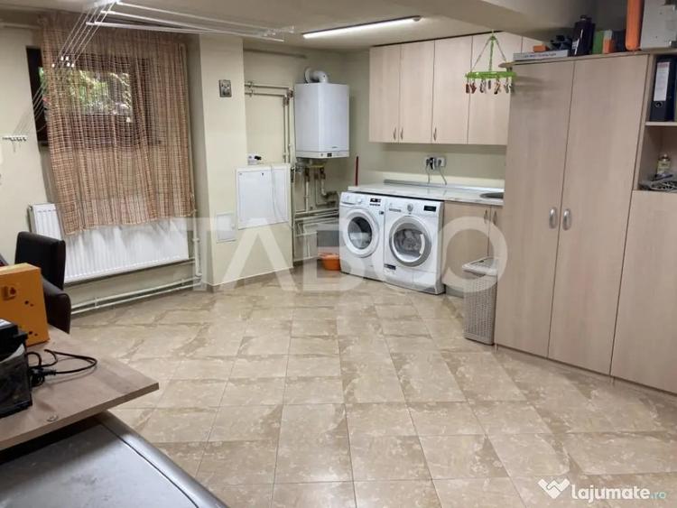 Casă cu 7 camere cu Teren 514 Mp în Central