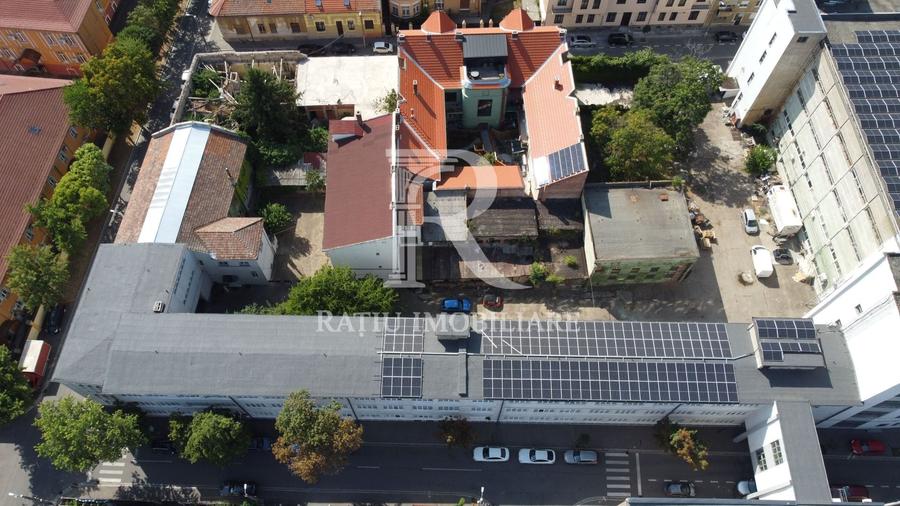 Spațiu comercial, de 6,700 mp, în Central