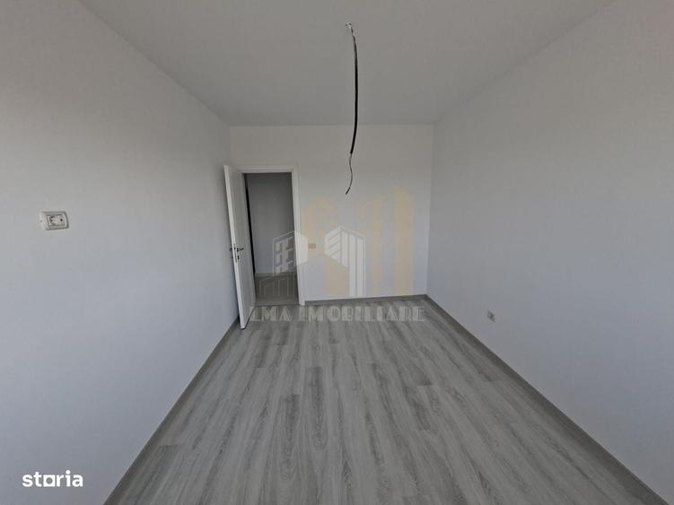 Apartament cu 3 camere decomandat în Sânpetru