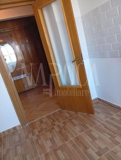Apartament cu 3 camere decomandat în Cantemir
