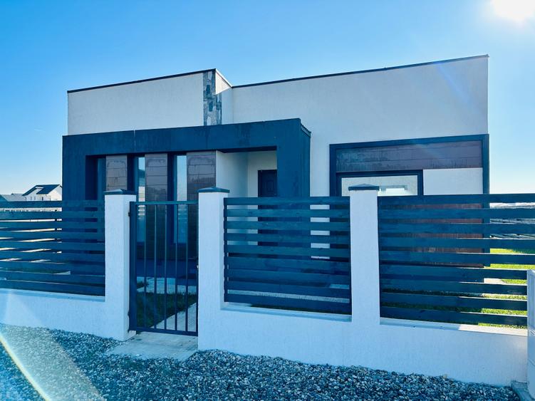 Casă individuală cu 4 camere cu Teren 375 Mp în Berceni