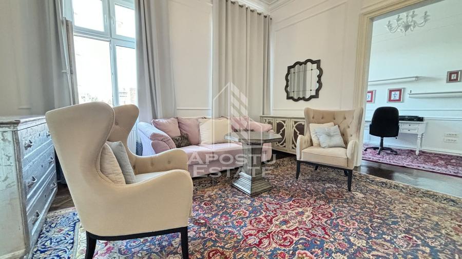 Apartament cu 3 camere semidecomandat, mobilat în Traian