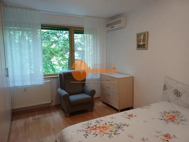 Apartament cu 4 camere semidecomandat, mobilat în Gorjului