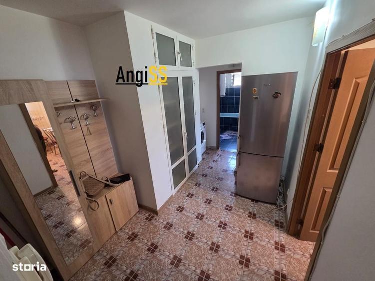 Apartament cu 2 camere decomandat în C5