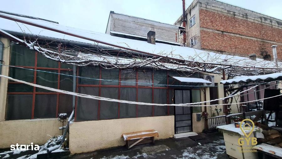Casă cu 2 camere cu Canalizare în Orașul Nou