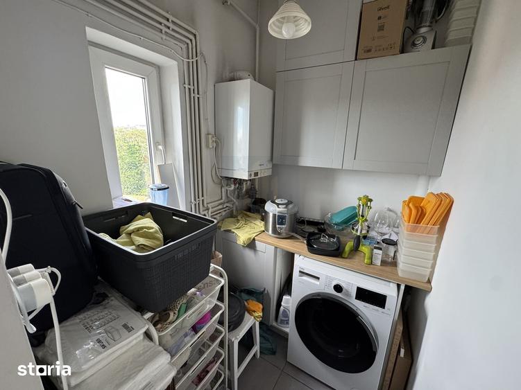 Apartament cu 3 camere semidecomandat, mobilat în Eminescu