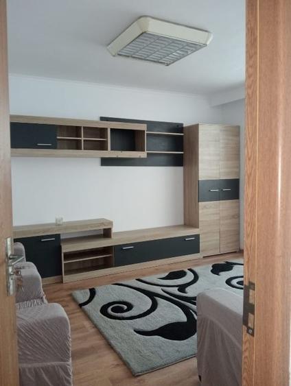 Garsonieră decomandată, mobilată în Central