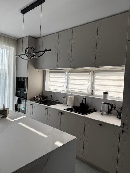 Duplex cu 4 camere cu Canalizare în Dumbrăvița