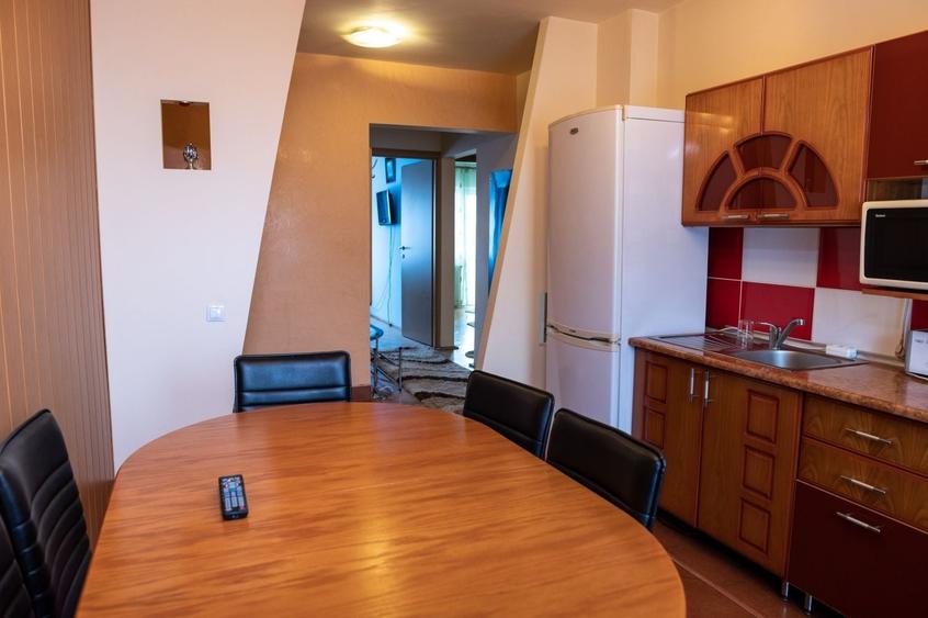 Apartament cu 3 camere decomandat în Mărăști