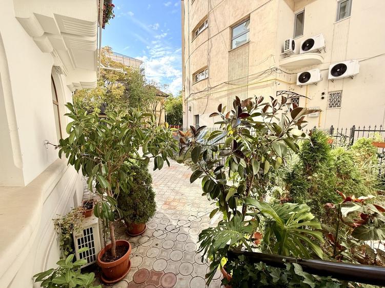 Piata Unirii Fantani Vila  500 mp utili curte 204 mp - 21