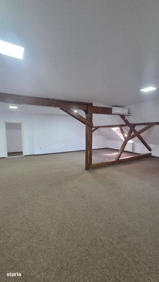 Spațiu comercial, de 180 mp, în Central