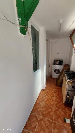 Apartament cu 2 camere semidecomandat în Cristian