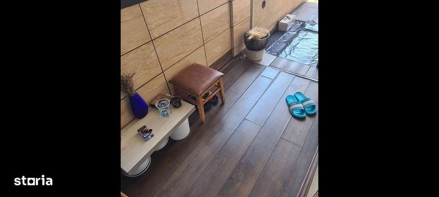 Apartament cu 4 camere decomandat în Trocadero