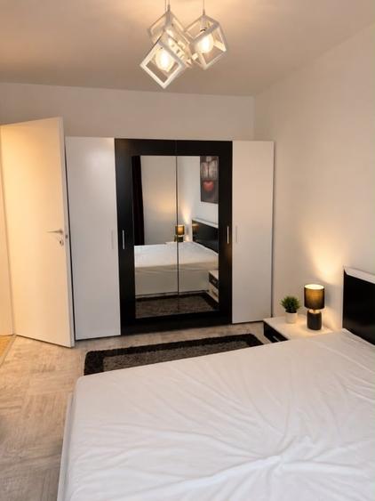 Apartament cu 3 camere decomandat, mobilat în Odăi