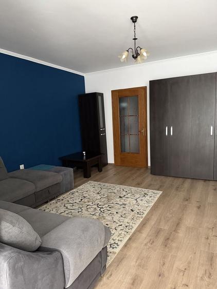 Garsonieră decomandată în Bartolomeu