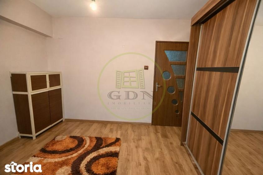 Apartament cu 4 camere semidecomandat în Lăpuș Argeș