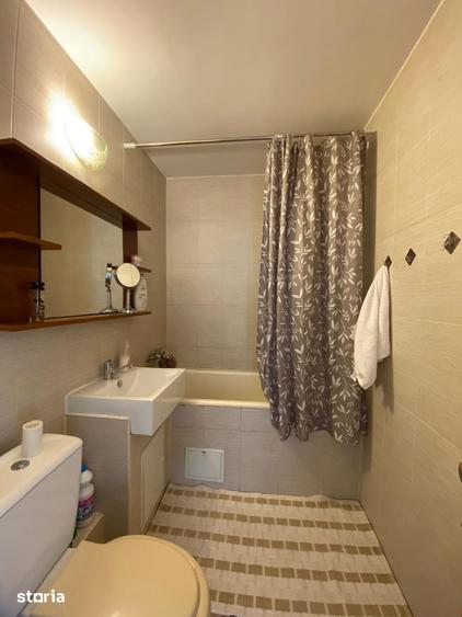 Apartament 2 camere semidecomandat, Et.4/4 Craiovi?a, zona ?coala 33 - 2