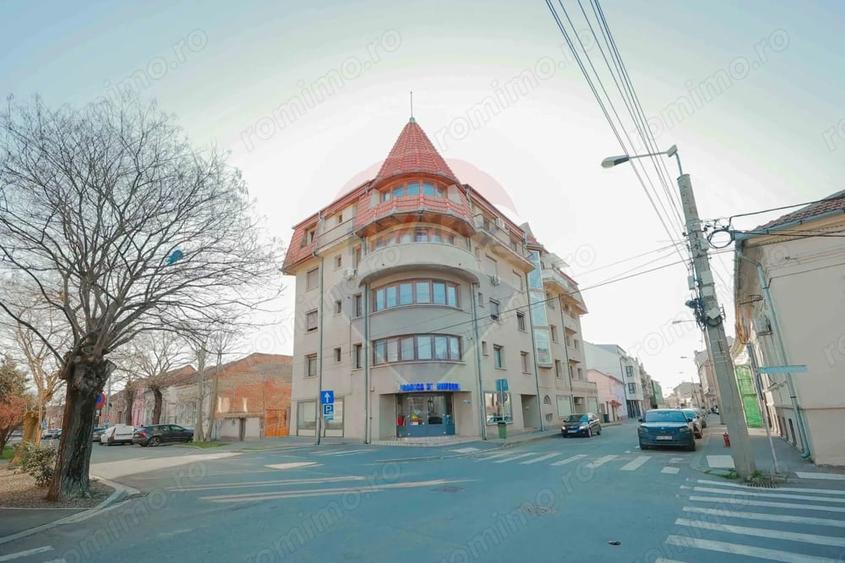 Apartament cu 2 camere decomandat, mobilat în Ultracentral